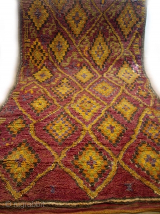  MOROCCAN BERBER HIGH ATLAS CARPET. A rare and beautiful piece from the first half of the 20th century. It is in excellent condition, complete in every aspect, with a soft, supple  ...