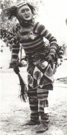 Stunning and rare Chokwe ritual full suit with wooden mask for a medicine-man, complete with two brass bangles and a circumcision knife; Angola, Central Africa, mid-20th century or maybe earlier. This interesting  ...