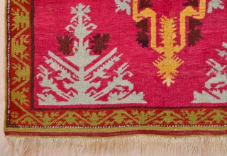 Central Anatolian Kirsehir Rug circa 1870 size 97 x 167 cm                      