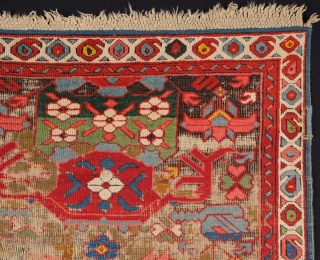 Rare Small Format Alpan Kuba Rug.Generally in good condition just the black went down ıt has not any Old restoration original piece Rare size 80 x 91 cm     