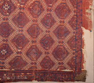 This red-ground Yüncü kilim featuring a deep blue field design of three geometric, stylised trees and a narrow border echoing the shapes of the trees is a visual masterpiece. The reduction to  ...