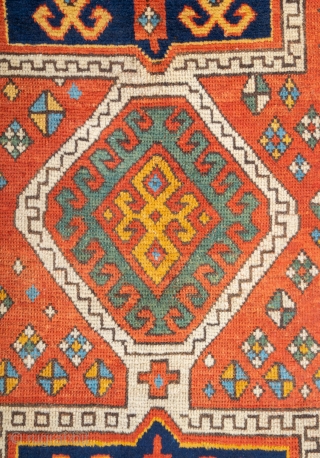 Middle of 19th Century Caucasian Bordjalou Rug ıt's in very good condition has good high please on it.Size 160 x 205 cm           