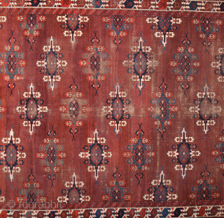 Late 18th Century Turkmen Yamud Main Rug. It Has Unusual Elems and Has Great Thin quality. Size 175 x 305 cm            