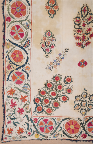 19th Century Central Asia Suzani It's in Perfect Condition Size 160 x 226 cm                   