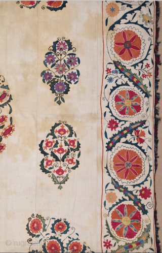 19th Century Central Asia Suzani It's in Perfect Condition Size 160 x 226 cm                   