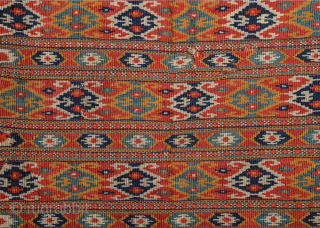 Colorful Croatia Kilim Circa 1880's size 42 x 64 cm All the colors are naturel It's in good condition.              