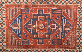 Early 19th Century Anatolian Bergama Rug.It's in Good Condition and Early Type one.Size 145 x 205 Cm                