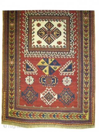 	

Fachralo Kazak prayer Caucasian circa 1910 antique, collector's item, Size: 240 x 132 (cm) 7' 10" x 4' 4"  carpet ID: H-319
The brown color is oxidized, vegetable dyes, the knots are  ...