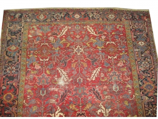 Heriz Persian, knotted circa 1925, 244 x 266 cm, carpet ID: P-3845
In good condition except a slightly used place 3x5cm  at the center,, rare size.       