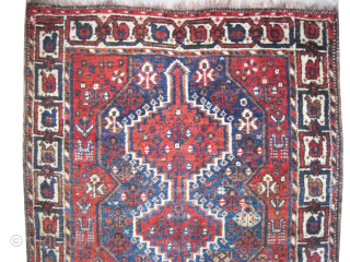 

	
Shiraz Persian, knotted circa 1905, antique, collectors item, 84 x 113 cm / 2'9" x 3'8" feet, ID: MFM-8
The black knots are oxidized, the knots are hand spun wool, the background color  ...