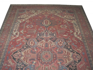 Serapi Heriz Persian circa 1890 antique. Collector's item, Size: 600 x 388 (cm) 19' 8" x 12' 9"  carpet ID: P-5035
Good condition, the colors of the center medallion are: indigo, sand  ...