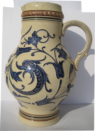 
Anatolian Ismek carafe in porcelain, signed RM. 27 x 17 cm, ID: FD-181.
                    