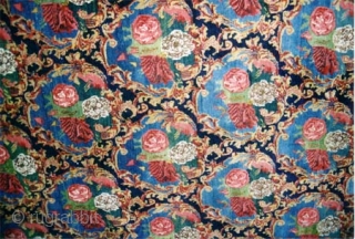 
Senneh Kurdistan Persian, over size carept, circa 1920 Semi antique, Size: 752 x 394 (cm) 24' 8" x 12' 11" 
 carpet ID: P-4789
High pile, in excellent condition, all over Gull-frenk design  ...