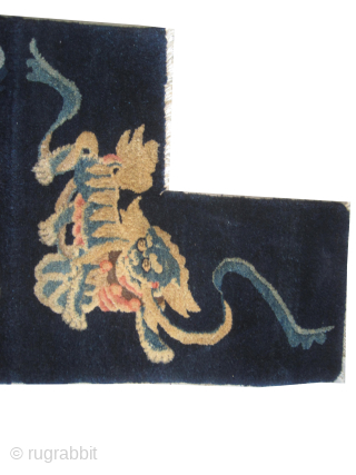 
 
Horse saddle cover Chinese, knotted circa 1925, collectors item, 56 x 108 cm, ID: MJW-16
The knots are hand spun wool, the background color is indigo, dog design, thick pile, in good  ...