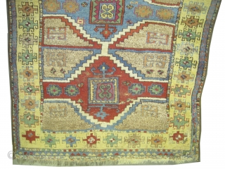 
Anatolian rug, knotted circa in 1840 antique, collector's item. 160 x 117 (cm) 5' 3" x 3' 10"  carpet ID: K-3131
High pile, the black color is oxidized, the center medallions is  ...