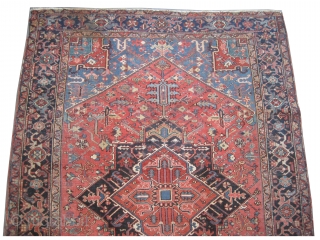 

Serapi Heriz Persian knotted circa 1905 antique, 315 x 228 (cm) 10' 4" x 7' 6"  carpet ID: P-4609
The knots are hand spun lamb wool, the black knots are oxidized, the  ...