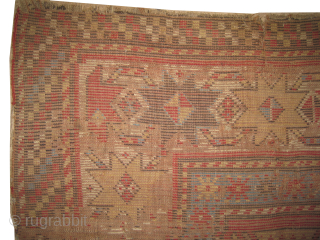 

Fragment Gendja Caucasian, knotted circa 1840 antique, collectors item, 100 x 120 cm, ID: SA-1208
Rare example, vegetable dyes, the black knots are oxidized, the knots are hand spun wool, the warp and  ...