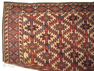 Yemouth Osmalduk turkmen 1880, antique, collector's item, Size: 121 x 67 (cm) 4'  x 2' 2" feet, CarpetID: JR-1.
The knots are hand spun lamb wool, vegetable dyes, the black color is  ...