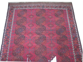 Ersari Turkmen, knotted circa 1885, antique, 236 x 321 cm, ID: BRDI-22
The knots, the warp and the weft threads are hand spun wool. The selvages are woven on three lines with goat  ...