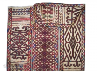 
Kibitka tent-band Uzbek 1925 semi-antique, collectors item, 1630 x 30 (cm) 53' 5" x 1' 
 carpet ID: SA-157
Signed, the knots are hand spun wool, high pile, in perfect condition. The design  ...