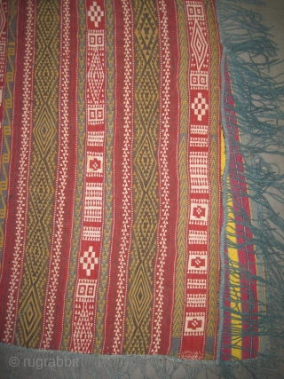 

Horse cover Uzbek ca 1915 antique, collectors item, 115 x 103 cm,  ID: SA-580
The warp and the weft threads are 100% wool, the surrounding decoration is 100% silk, hand spun wool,  ...