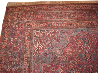 
Carpet ID:
RY-27
Description:
Birdjend Persian, knotted circa 1925, 355 x 247 cm, ID: MRY-27
The center medallion is green with red and indigo, the background color is wine red, the four corners are green, the  ...