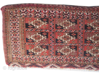 
Tekke Turkmen knotted circa 1860 antique, collectors item, 34 x 114 cm, ID: BRDI-4
Vegetable dyes, high pile in perfect condition. The knots, the warp and the weft threads are hand spun wool,  ...