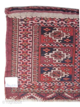 
Tekke Turkmen knotted circa 1860 antique, collectors item, 34 x 114 cm, ID: BRDI-4
Vegetable dyes, high pile in perfect condition. The knots, the warp and the weft threads are hand spun wool,  ...