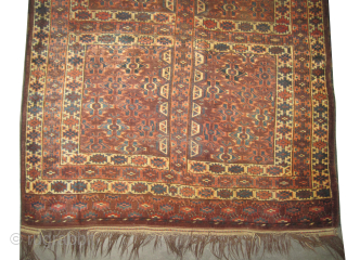 
Yemouth Turkmen knotted circa 1865 antique, collectors item, 133 x 164 cm, ID: K-4720
Ensi design, vegetable dyes, the warp threads are goat hair, the weft threads are wool, both edges are finished  ...