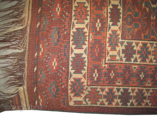 
Yemouth Turkmen knotted circa 1865 antique, collectors item, 133 x 164 cm, ID: K-4720
Ensi design, vegetable dyes, the warp threads are goat hair, the weft threads are wool, both edges are finished  ...