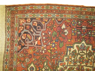 Farahan Sarouk Persian circa 1900 antique, collectors item, Sizes: 55 x 62cm and 56 x 62cm.Carpet ID: BDU-9
Vegetable dyes, the black color is oxidized, the knots are hand spun wool, very fine  ...