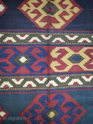 İt is Kazak kilim
Ask about this
Price:on reguest                          