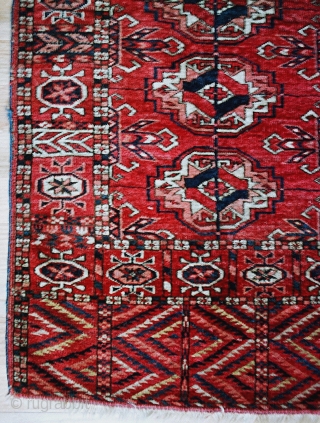 Tekke 'wedding rug', 1860-75, spacious composition with well drawn archetypal guls of good proportions; localized wear mostly at ends, no repairs. Glowing madder red with lustrous wool, finely woven and supple handle,  ...