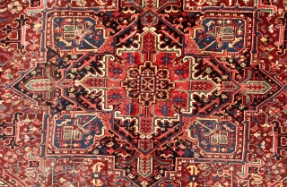 Description and origin: large Heriz carpet.

Dimension: appr. 354 cm x 274 cm.

Age: appr. 90 years.

Condition: overall good condition, some parts with low pile (see pictures).        
