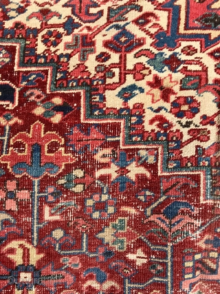 Description and origin: large Heriz carpet.

Dimension: appr. 354 cm x 274 cm.

Age: appr. 90 years.

Condition: overall good condition, some parts with low pile (see pictures).        