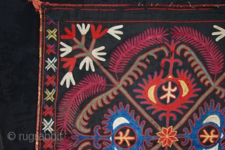 kirghiz embroidery, circa late 19th century/1900. All natural dyes.                        