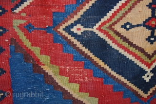 Stunning 19th century Qashqai kilim. This type is hard to find in this graphic quality. Size 155 x 260 cm/ 62 x 104 inches. All natural saturated colors. Overall good condition with  ...