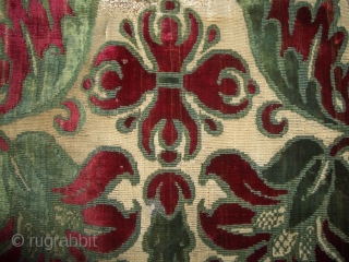 Rare two coloured 17th. italian silk velvet                          