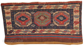 Shahsavan, mafrash long-panel, 92,5 x 50 cm, late 19th c. Cotton warps, sumak all wool, good colors, very good condition.
Contact: matthiaswohlgemuth@gmx.ch            