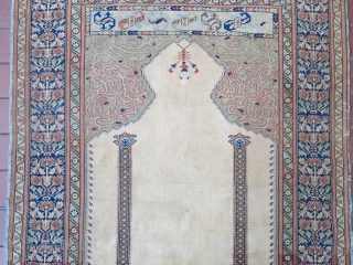 Ghiordes or Kayseri Prayer rug. Low pile, little stains on the ivory field. In original condition never touched. early 1900. size: m.1.72 x m. 1.15 p.o.r       