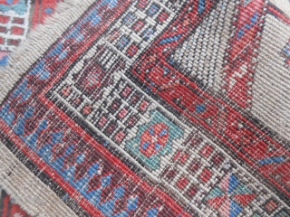 191 x 105 cm.
Antique persian SARAAB-Azerbaijan-Iran

Very good condition. Only one selvedge has not in good condition: all the carpet
is in very good pile and has not problem. More info or pictures on  ...