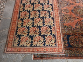 575 x 110 cm Original ancien KARABAGH Caucasus in 
perfect condition. All wool. Fastened colors and
shiny wool for this antique runner. 
Original gol-farangh design.  
More info  and photos without problems.
Greetings  ...