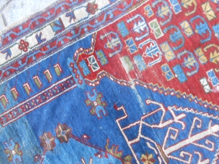 147 x 113 cm

ANTIQUE SHIRVAN original pattern.
This carpet has been knotted very fine.
Wool on wool = Natural dyes
Period last quarter XIX th century.
For the condition look the photos.
Other info or pictures on  ...