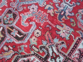 Old Azeri Gheoravan size m.3.66 x 2.57.
Tappeto vecchio Heris azeri in buono stato. 
In very good condition, washed and ready
for use. Very fastened colors and with
full pile. Original size, ends and selvedges.
More  ...