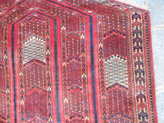 Youmut salatshak ANTIQUE.

IN VERY GOOD CONDITION.
SHINY WOOL AND BEAUTIFUL FASTENED DYES
SIZE  CM. 134 X 114
OTHER INFO OR PHOTOS ON REQUEST.
GREETING FROM LAKE OF COMO.
        