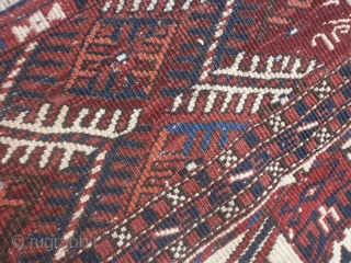 Perfect condition for this piece knotted in Afghanistan
Tribe Turkmen Arabatchi, group ERSARI.
With a main border design "Boats", very beautiful. 
Gols tekke for this antique piece. With inscriptions 
upon the corners.
Fine knot. This  ...