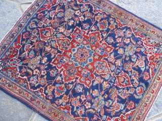 A pair of fine and very old Kashan. Pieces in very good condition. Wool on cotton foundations. Beautiful colours. 
Size:  cm. 75 x 86   and  73 x 86  ...