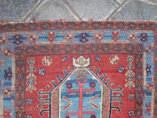 A pair of Ardabil persian Azeri carpets.
In good condition. Full pile only damages
upon the ends. 
These 2 rugs at present, have not been
washed.
130 x 83 +  127 x 82 cm   ...