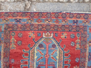 A pair of Ardabil persian Azeri carpets.
In good condition. Full pile only damages
upon the ends. 
These 2 rugs at present, have not been
washed.
130 x 83 +  127 x 82 cm   ...