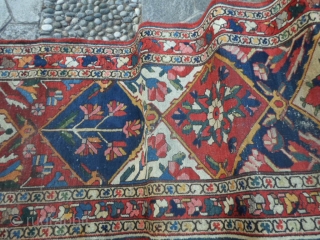 Antique runner Chahar Mahal-va- Bachtiari size 404 x 105cm.
Some areas have visible the foundations. Look at the photo-
Runner has been washed professionally. Natural dyes.
More info or pictures on request. Regards from the  ...